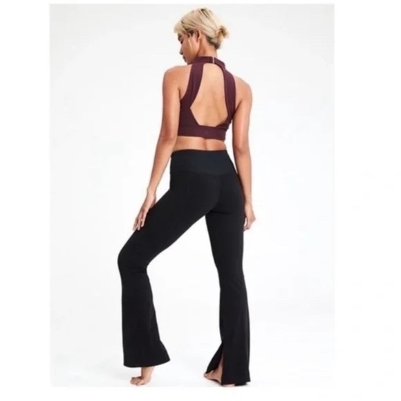 Athleta Pants - Athleta Black Barre Skinny Flare Powervita Leggings Medium